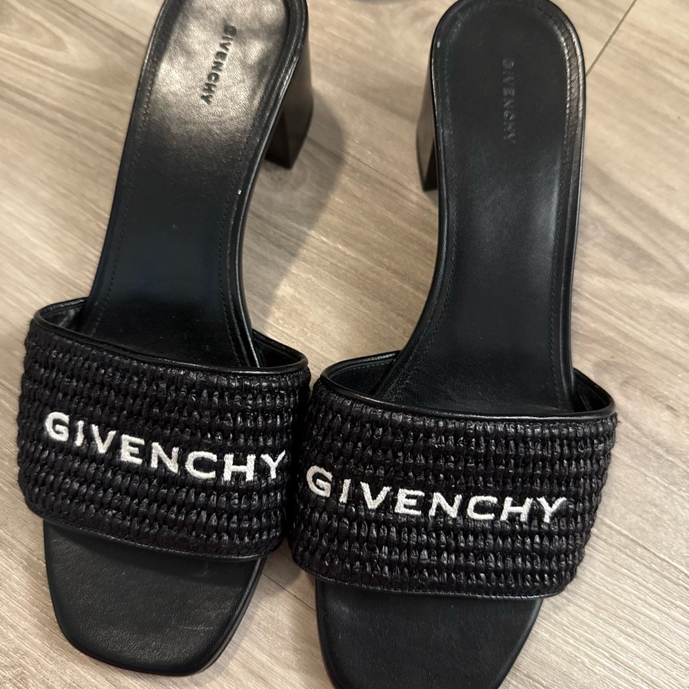 Givenchy Black Heels with Elegant Design